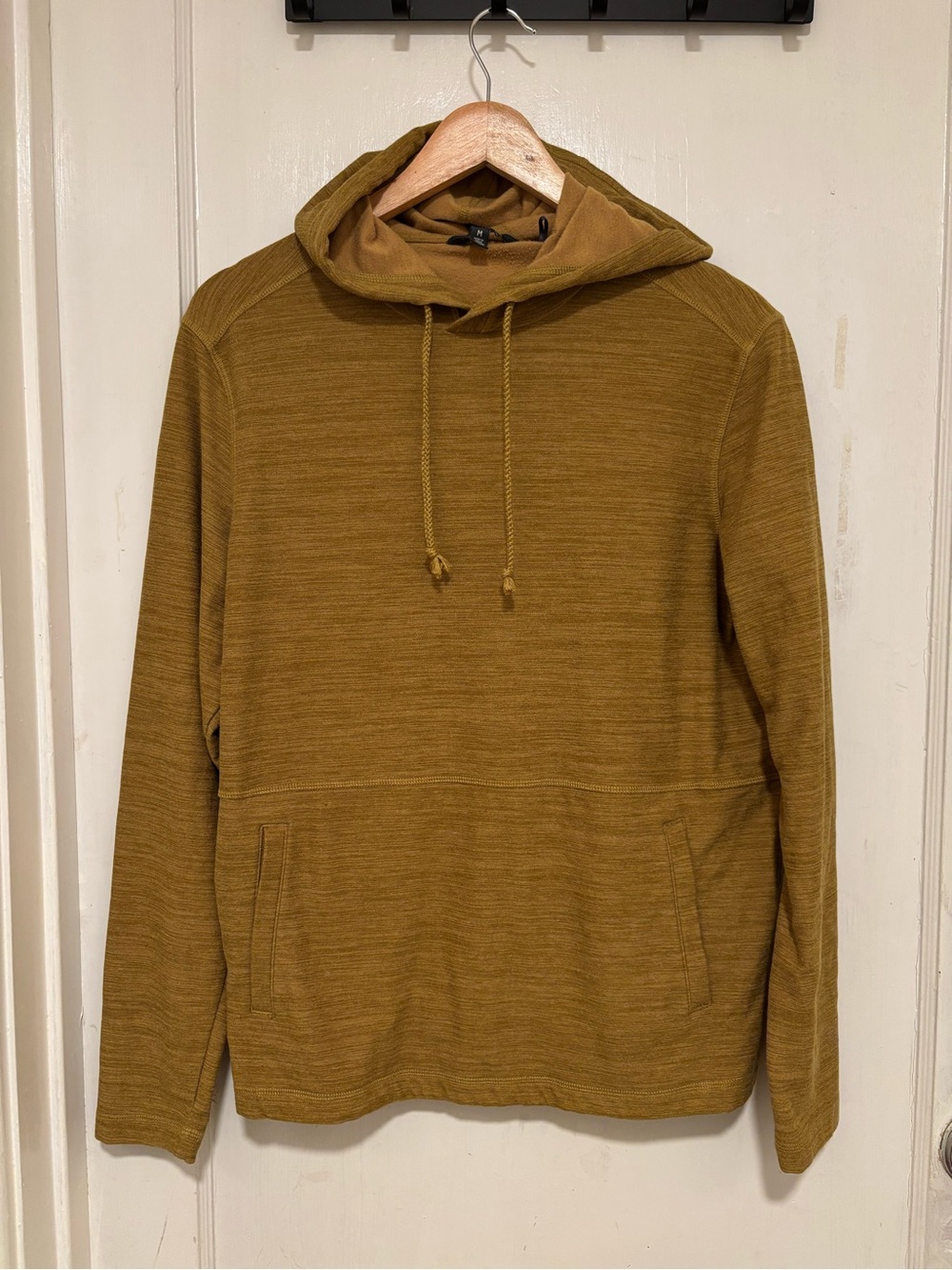 Toad&Co Men's Hooded Pullover in Mustard Gold